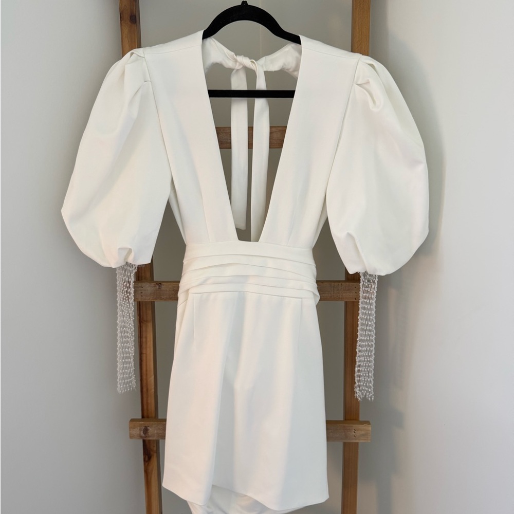 Elegant White Puff Sleeve Mini Dress - Picture 2 of 7